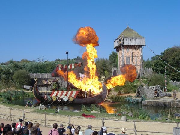 Le Puy du fou se trouve à moins de 1 heure de l'hôtel Le Chêne Vert aux Sables d'Olonne