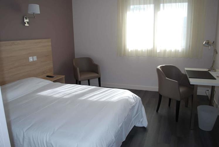 Des chambres confortables à prix tout doux à l'hôtel 3 étoiles Le Chêne Vert aux Sables d'Olonne